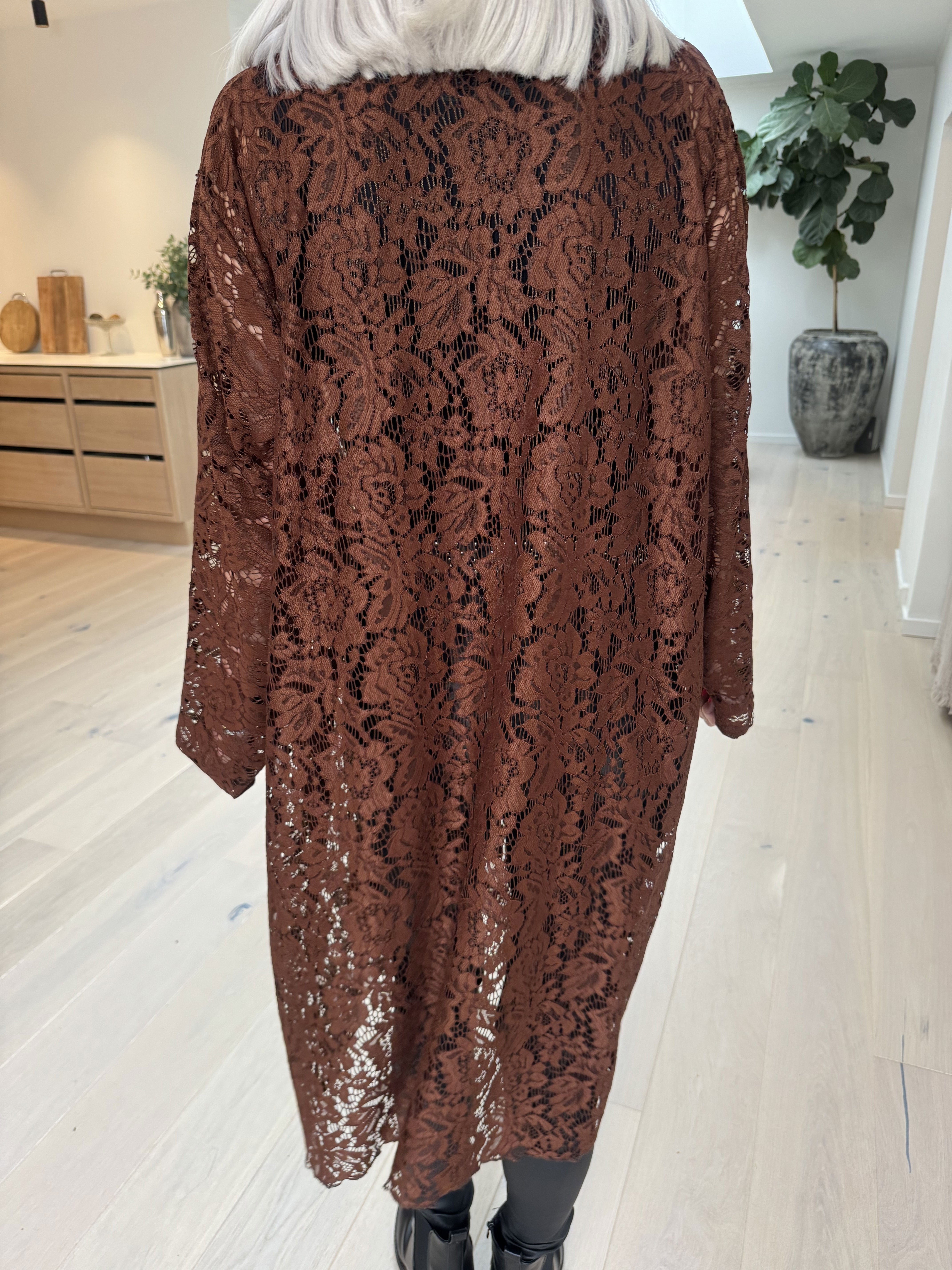 Cece - Cardigan i mjuk spets med stretch